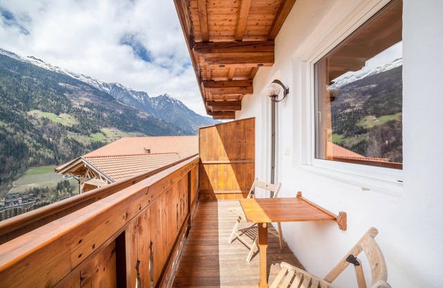 Wohnung 'Ortler' mit Balkon und WLAN