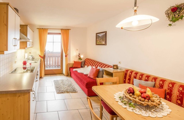 Ferienwohnung "Voppichlhof Alpenrose" mit Bergblick, Gemeinschaftsgarten und WLAN
