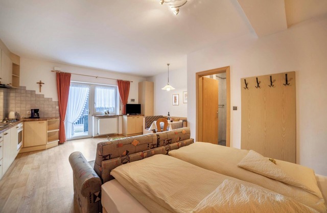 Ferienwohnung 'Residenz Pichler 7' mit Bergblick, Terrasse & WLAN