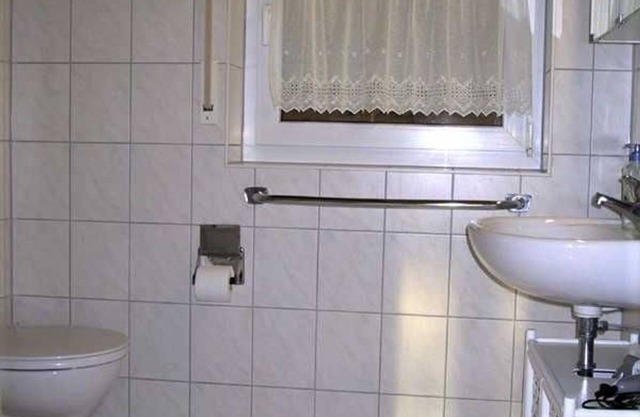 Ferienwohnung 56qm, 1 Schlafraum, 1 Wohn-/Schlafraum, max. 3 Personen , 1 - 3