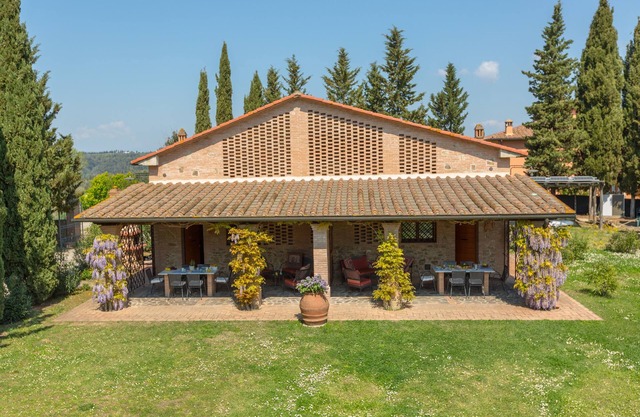 Apartment in farmhouse, Girasole 6+1, Volterra area, San Gimignano, Pisa