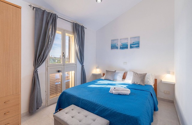 Ferienwohnung 'Casa Gardenia Fronte Mare' mit Meerblick, Wi-Fi und Klimaanlage