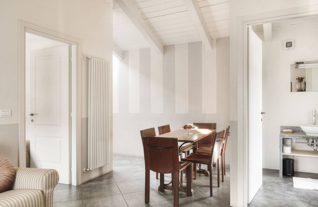 Apartment-Superior-Eigenes Badezimmer-Poolblick-Appartamento Cinque