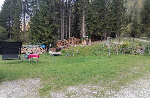 Apartment 'Val Visdente 2' with Mountain View, Shared Garden and Wi-Fi