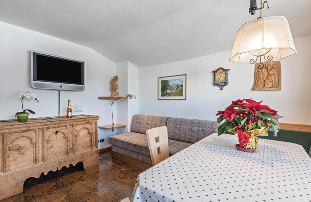 Ferienwohnung "Panoramico Haus Forelle" am Hang mit Bergblick & Garten