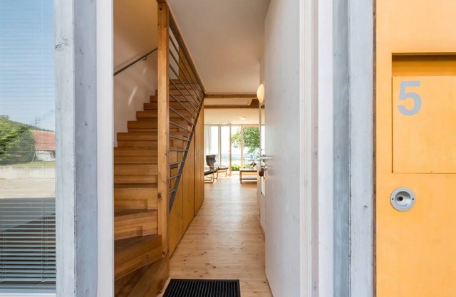 Ferienwohnung '5' mit Blick auf den See, privater Terrasse und Wi-Fi