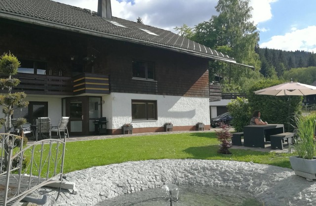 Ferienwohnung 'Haus Blattert' mit Bergblick, Gemeinschaftsterrasse und Wi-Fi
