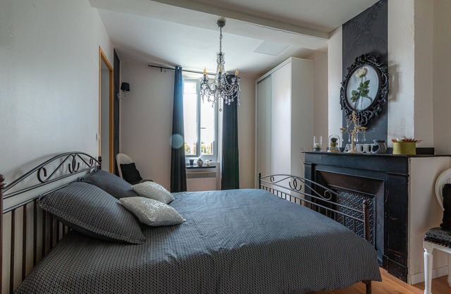 Appartement 'Baroque' mit Balkon, WLAN und Klimaanlage - Villeneuve-lès-Montréal