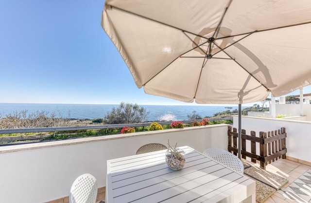 Ferienwohnung 'Villetta Del Cuore' mit Meerblick, WLAN und Klimaanlage