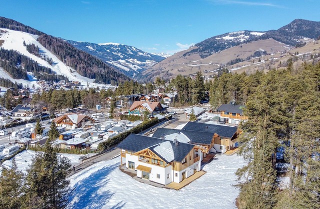 Ferienwohnung "Les Ciases Chalets Dolomites Apt 2" mit Privatem Balkon, Gemeinsamer Sauna und WLAN
