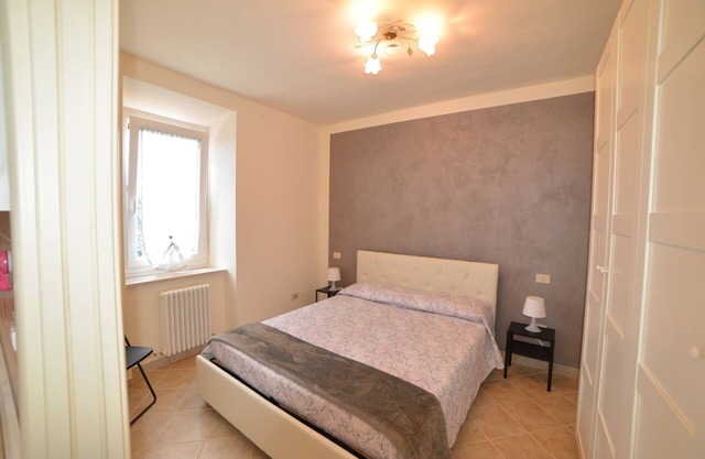 Wohnung 1 Schlafzimmer, 1 Badezimmer unabhängiger Eingang.