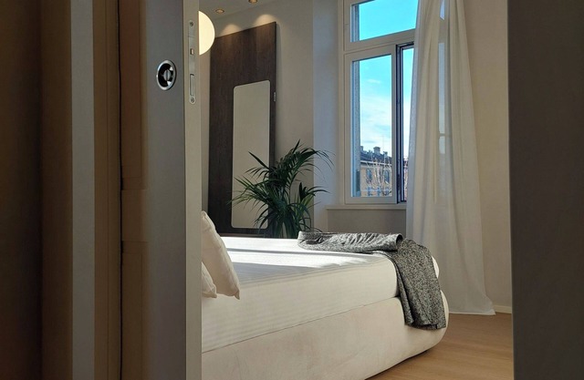 Superior 1-Bedroom Apartment