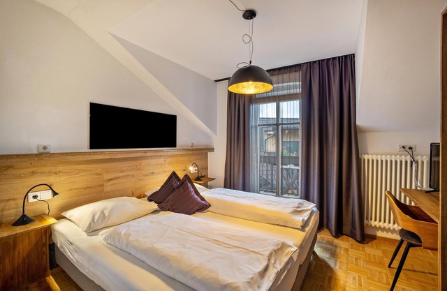 Ferienwohnung '2' mit Bergblick, Gemeinschaftspool und WLAN