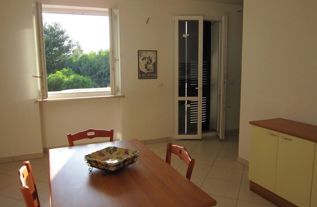 WOHNUNG 250 m vom Meer entfernt - Parkplatz und Garten nur wenige Kilometer von Gallipoli