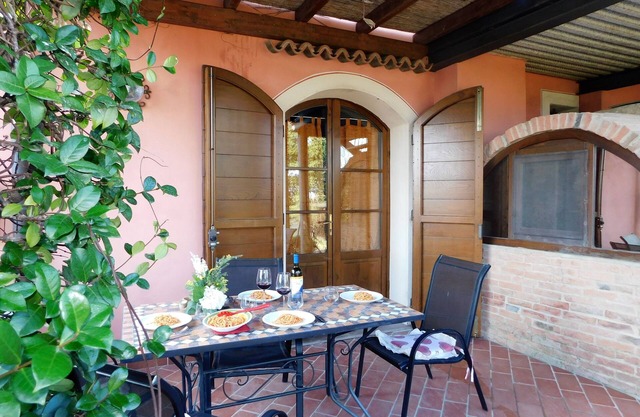 Apartment 3+2 pax in farmhouse swimming pool, relaxation and good wine
