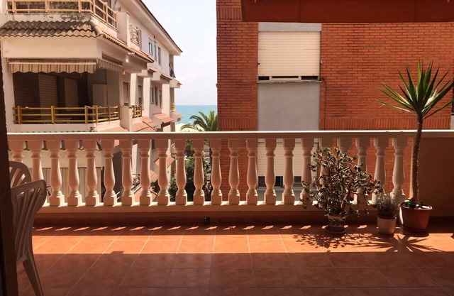 Apartment 30 secs from the beach with sea views