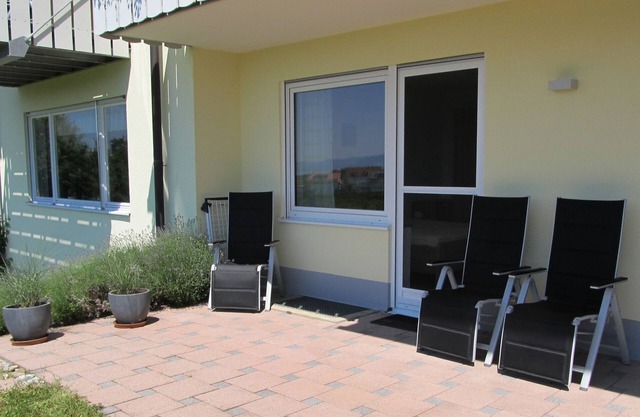 Ferienwohnung '5, 57qm' mit Seeblick, privater Terrasse und Wi-Fi