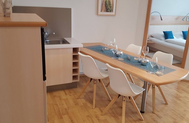 Ferienwohnung, 55 qm, 1 Wohnzimmer, 2 Schlafzimmer, max. 2 Erwachsene + 2 Kinder