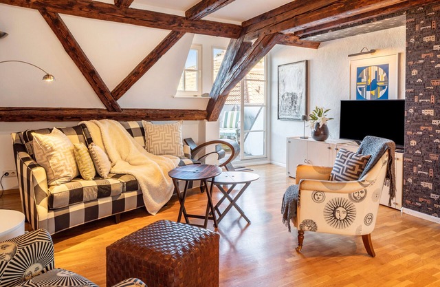 Ferienwohnung 'Über Den Dächern' mit Bergblick, Balkon und Wi-Fi