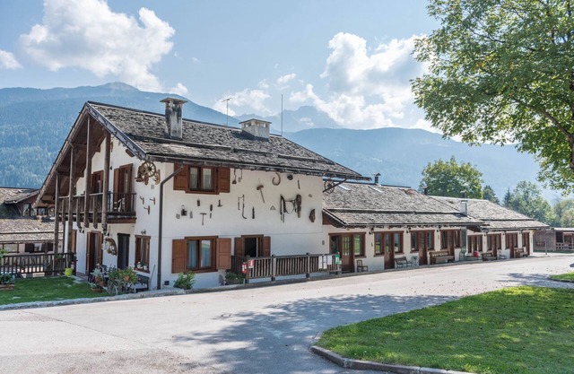Schöne Ferienwohnung "Adamello 9" inmitten der Berge und WLAN