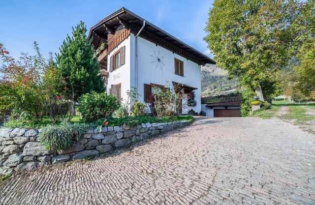 Ferienwohnung 'Adang Ferienwohnung Fernblick' mit Bergblick, Gemeinschaftsgarten und WLAN