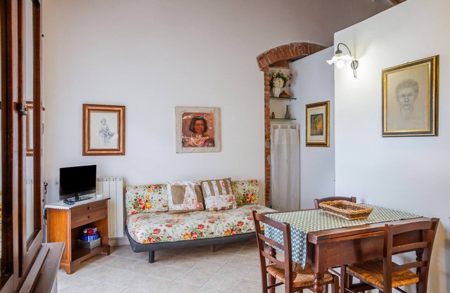 Ferienwohnung 'Aia' mit privatem Garten, Wi-Fi und Klimaanlage