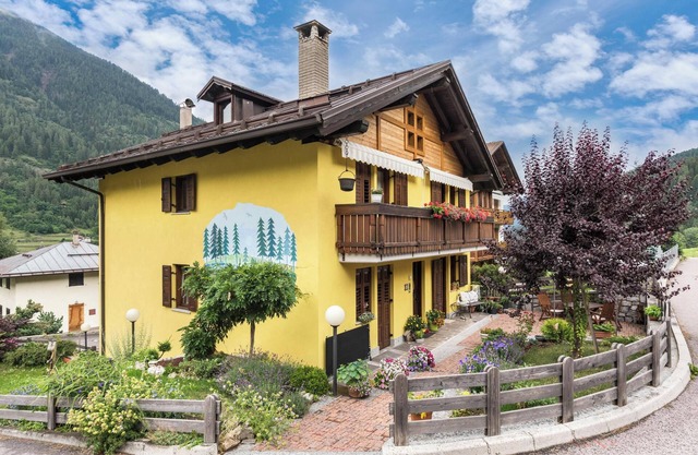 Ferienwohnung "Albachiara 2" mit Bergblick, privater Sauna & WiFi