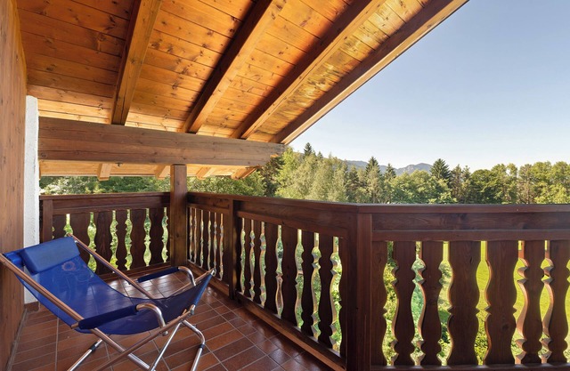 Ferienwohnung 'Aldeinerhof 4' mit Bergblick, Gemeinschaftsterrasse und Wi-Fi