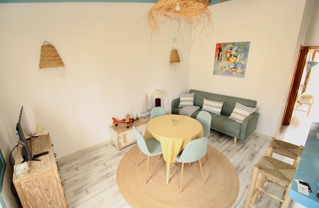 Ferienwohnung 'Almadrava' mit Meerblick, privater Terrasse und Klimaanlage