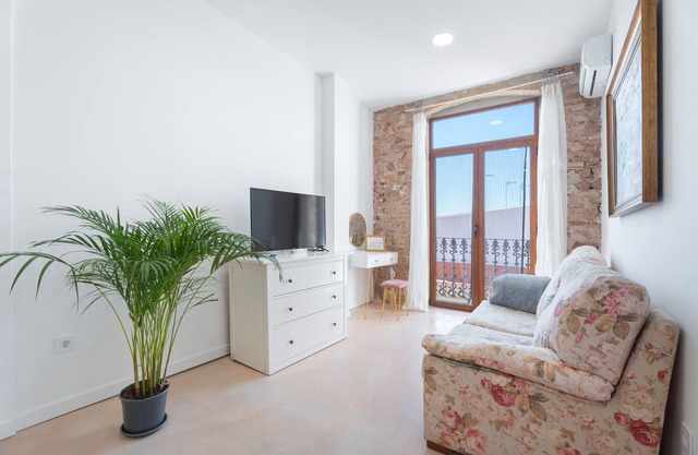 Apartment 'Almenara 2' with Balcony, Wi-Fi and Air Conditioning