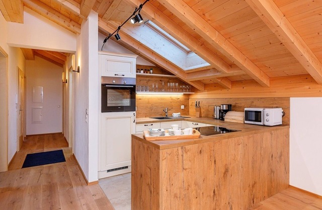 Ferienwohnung Almhüttn 92qm mit 2 Schlafzimmern und 2 Bädern