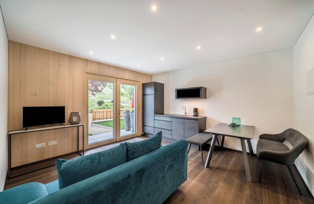 Ferienwohnung 'ALPREID Moderne Tanne' mit Bergblick, Garten & WLAN