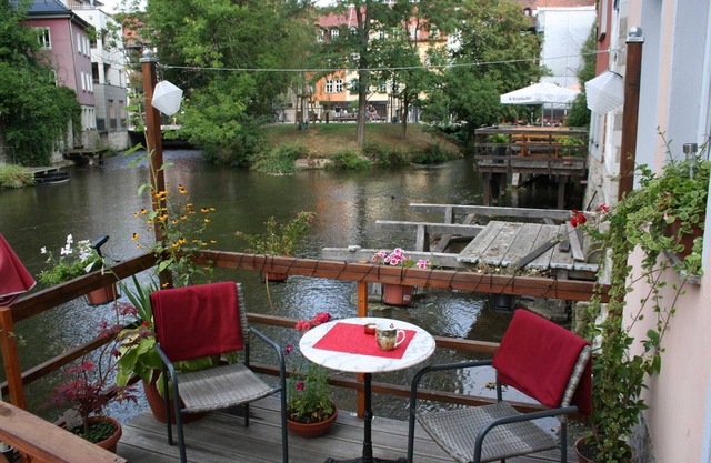 FeWo 2 mit Wassersteg - Ferienwohnungen Am Breitstrom