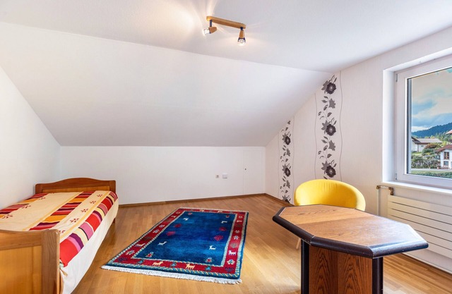 Apartment 'Am Waldrand' mit Bergblick und WLAN