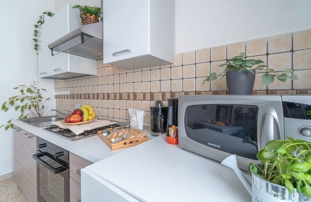 Ferienwohnung 'Amuri House' mit Balkon, Wi-Fi und Klimaanlage