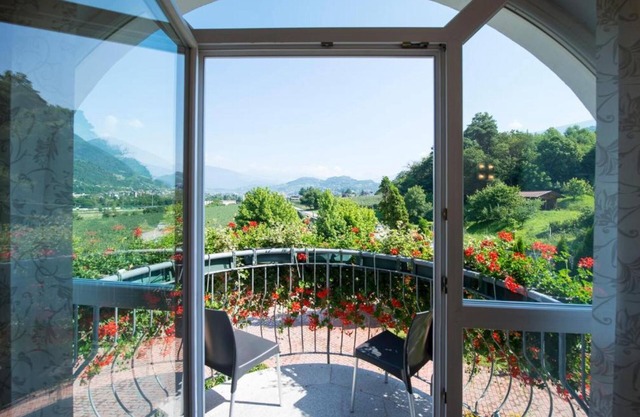 Apartment 'Anna' mit Bergblick, gemeinsamer Terrasse und WLAN