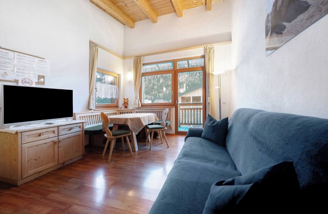 Ferienwohnung 'Antersi Silvia' mit Bergblick, Gemeinschaftsgarten und WLAN
