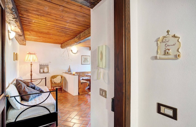 Ferienwohnung Antico Granaio mit Bergblick, gemeinsamem Pool, Garten und Wi-Fi