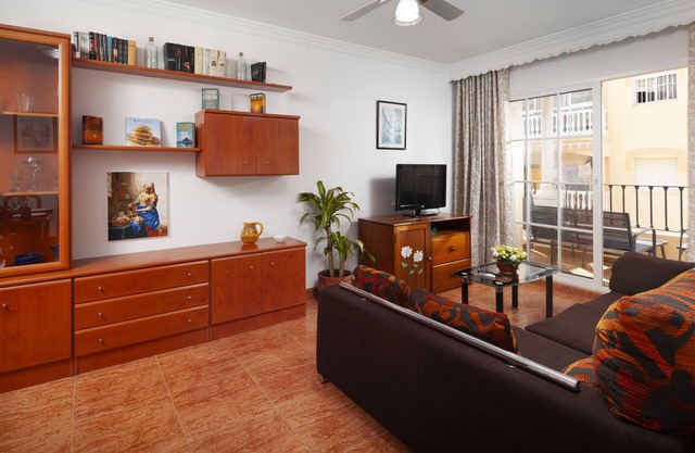 Ferienwohnung 'Apartamento Dayca' mit Meerblick, Gemeinschaftspool und privater Terrasse
