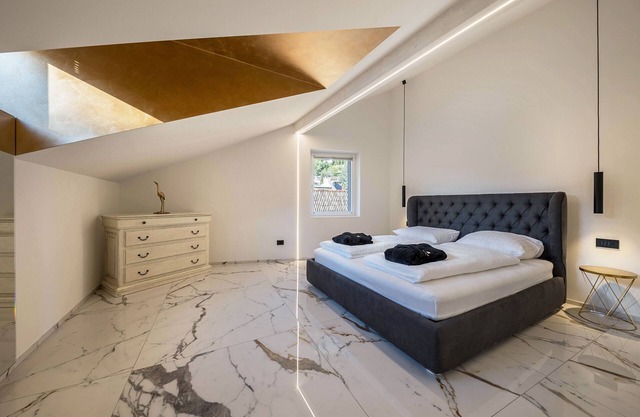 Ferienwohnung '301 Palazzo Cavour' mit Bergblick und WLAN