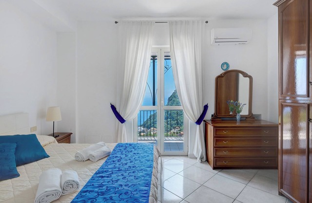 Ferienwohnung 'Appartamento Positano' mit Meerblick, WLAN und Klimaanlage