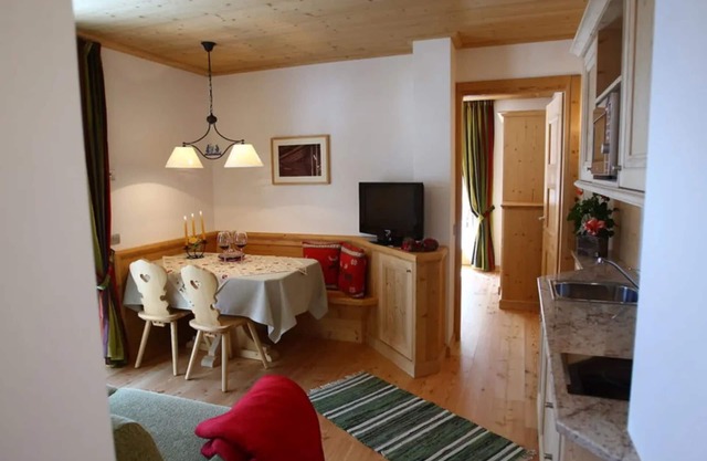 Ferienwohnung 'Appartamento Bilo 4 - Ombretta' mit Bergblick, Gemeinschaftsgarten und WLAN