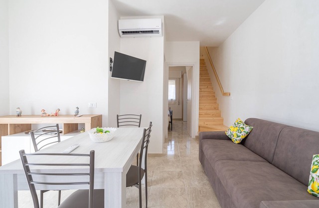 Ferienwohnung 'Appartamento Nemo' mit Meerblick, WLAN und Klimaanlage