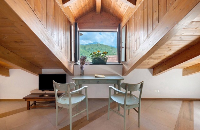 Ferienwohnung 'Appartamenti In Agriturismo' mit Bergblick, Wi-Fi und Klimaanlage