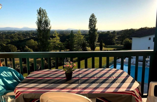 Wohnung Arcangues Fuß von Golf, in der Nähe von Biarritz