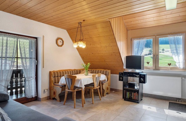 Ferienwohnung 'Armbruster' mit Gemeinschaftsterrasse, Gemeinschaftsgarten und Wi-Fi