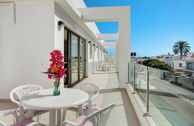 Apartment Atico Albamar mit Bergblick, WLAN, Balkon und Terrasse