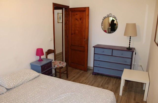 WOHNUNG RIFREDI CAREGGI, EINFACH UND ELEGANT APT IN DER NÄHE VON TRAMVIA