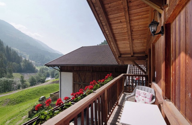 Ferienwohnung 'Ausser Brugghof Birgit' mit Bergblick, Gemeinschaftsgarten und WLAN