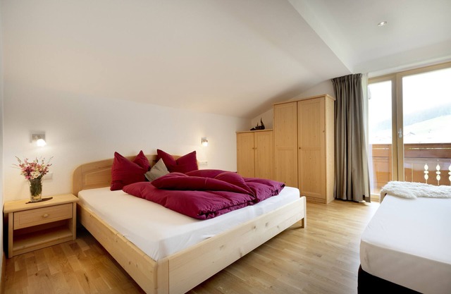 Ferienwohnung 'Ausserglieshof Wohnung Upi' mit Bergblick, Gemeinschaftsgarten und WLAN
